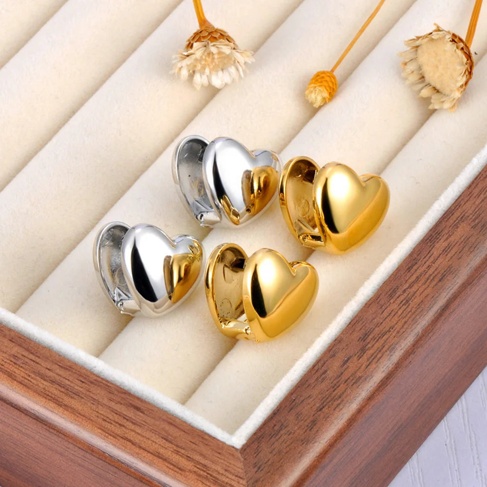 ✨ Aros de Acero Inoxidable Lokaer 18K – Diseño Corazón Hueco
